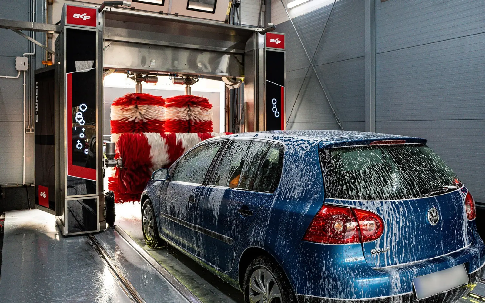 BKF Nessie automatic rollover car wash