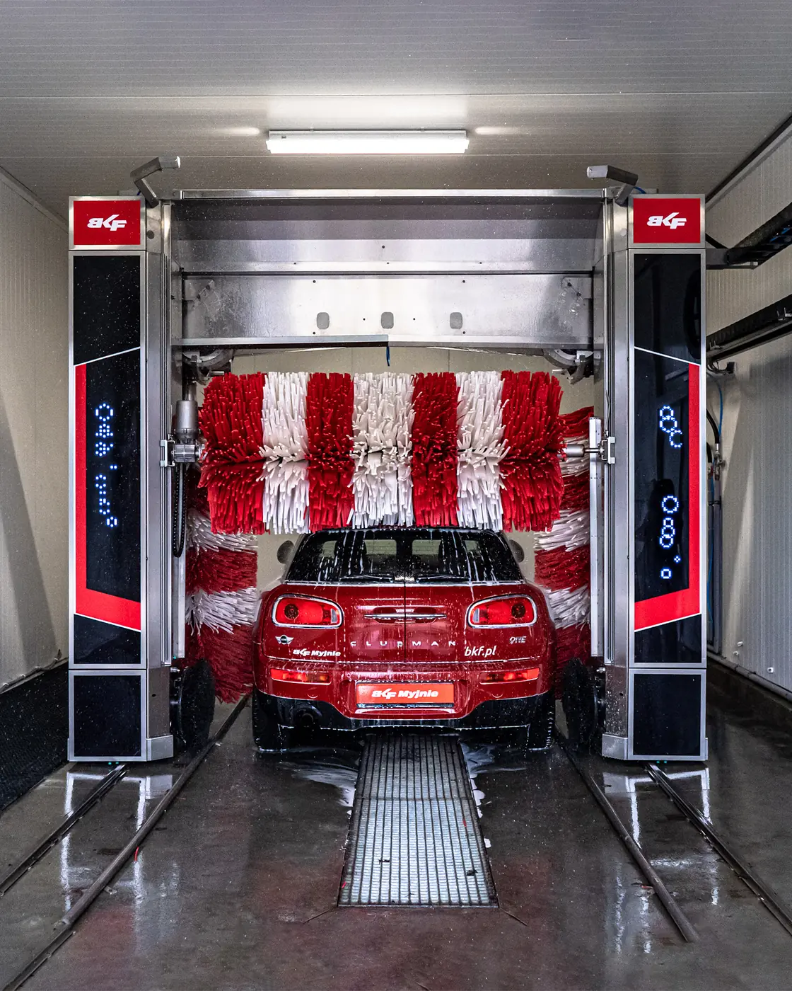 Nessie automatic rollover car wash by BKF